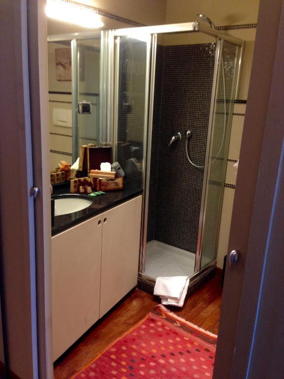 Santi apartment in the heart of Turin room 6